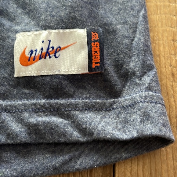 Nike Detroit Tigers T-Shirt - Picture 4 of 5